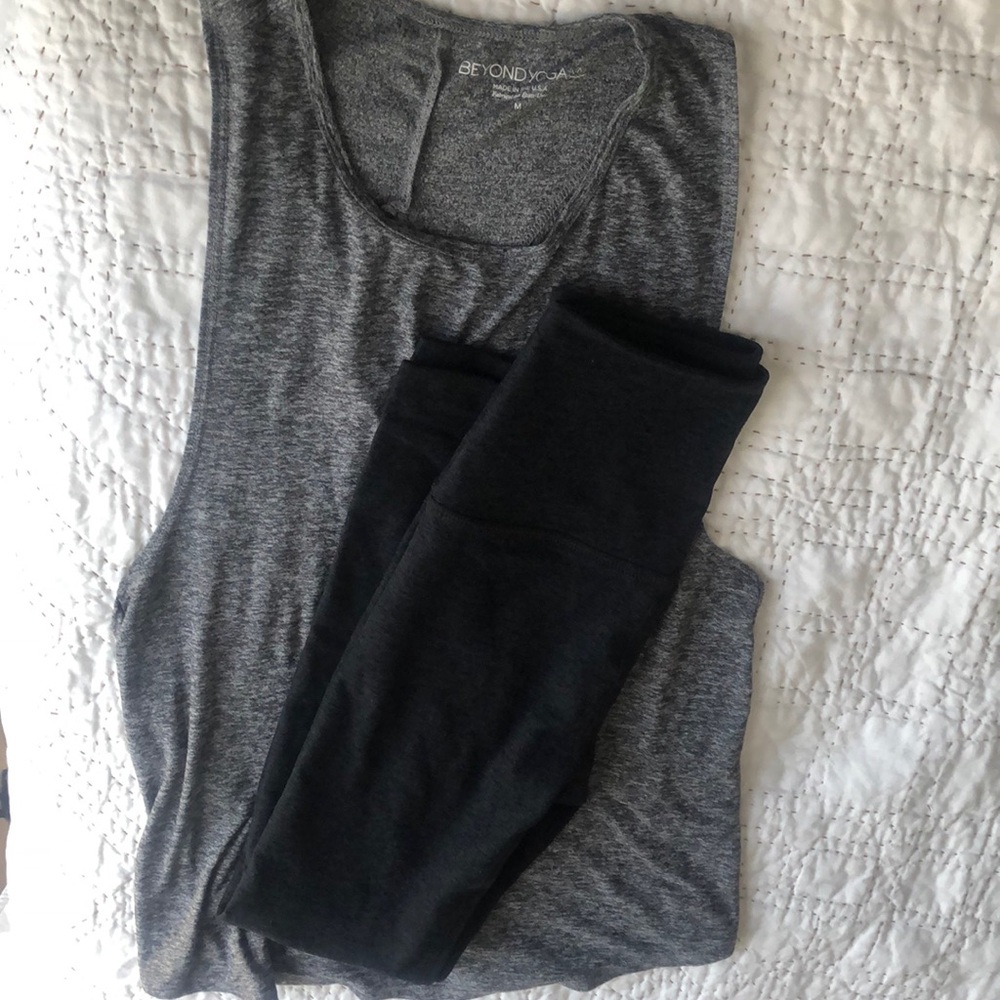 Beyond yoga coordinated set NWOT